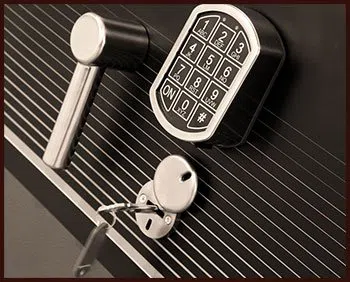 Plainville Locksmith Store Plainville, CT 860-744-3012 - 10-60-comm-lock